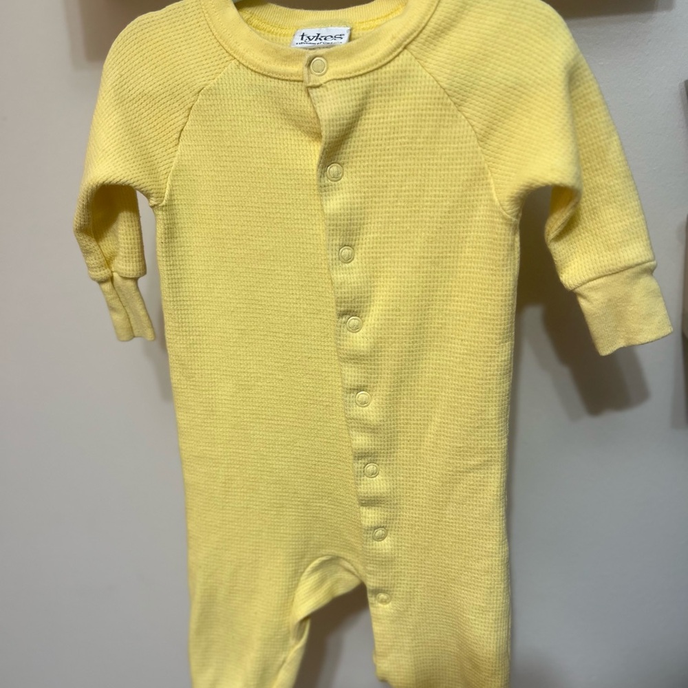 Vintage TyKess Baby Sleeper 12M Yellow Waffle Knit Carter’s 80s Romper
